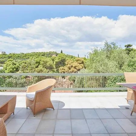 Pristine Penthouse With A Spacious Balcony View Apartamento *