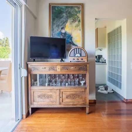 Pristine Penthouse With A Spacious Balcony View Apartamento