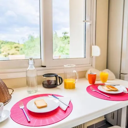 Apartamento Pristine Penthouse With A Spacious Balcony View *